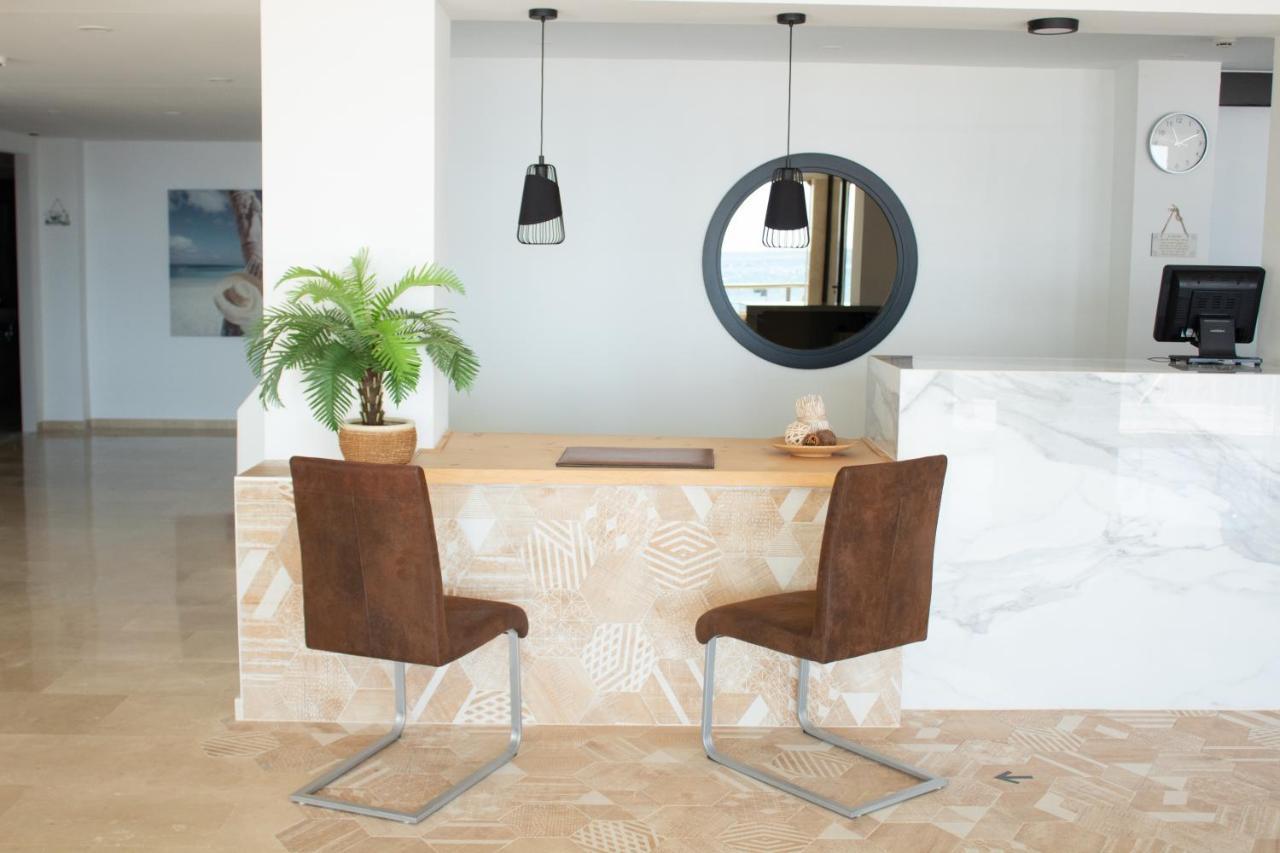 Apartamentos Playa Moreia S'Illot  Esterno foto