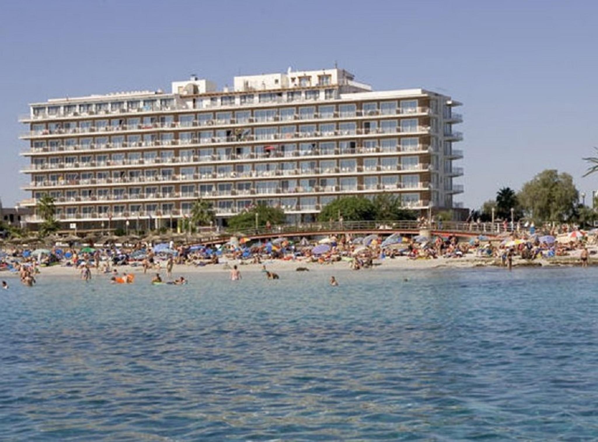 Apartamentos Playa Moreia S'Illot  Esterno foto
